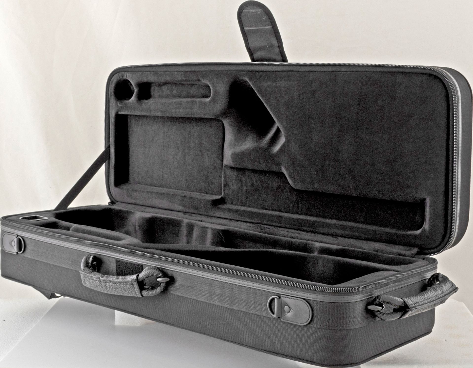 Koffer-Etui Tenorsaxophon "Retro" schwarz Rechteckform mit Rucksackgurten