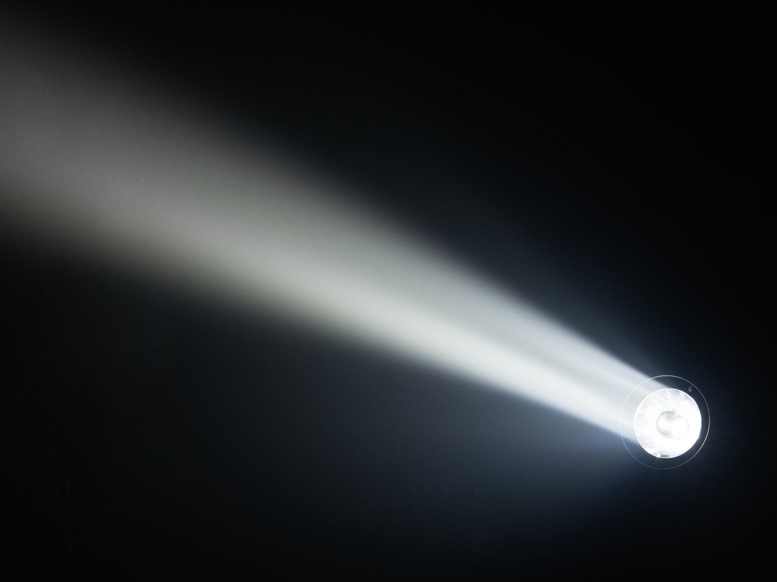 EUROLITE LED PST-15W MK2 COB RGBW Pinspot mit 15-W-COB-LED