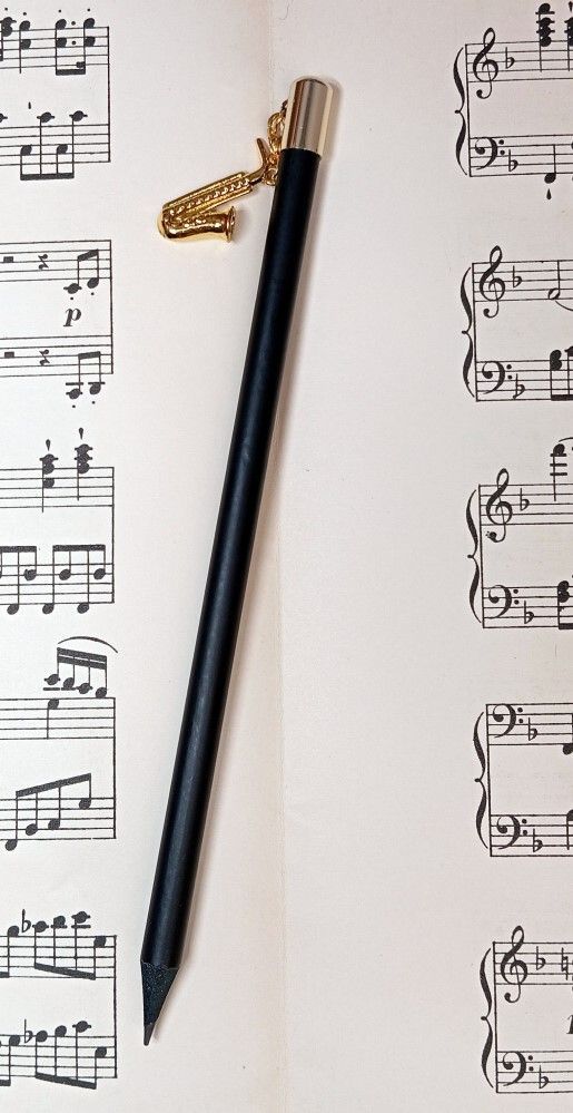 Bleistift mit Saxophon-Anhänger ideal als Geschenk / gift_00052617_